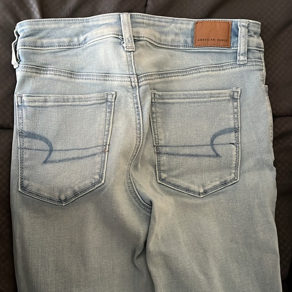 American Eagle next level stretch jeans. Size 6. Will bundle with other 2 - Picture 4 of 4